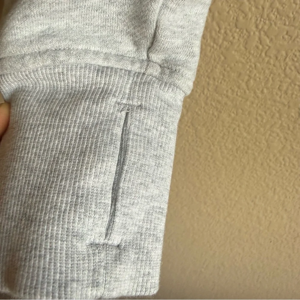 Lululemon Scuba Full-Zip Cropped Hoodie Heathered Core Ultra Light Grey Size 6